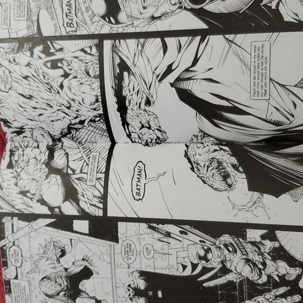 ♥️NWT BATMAN HUSH VOL 1 - Picture 4 of 9